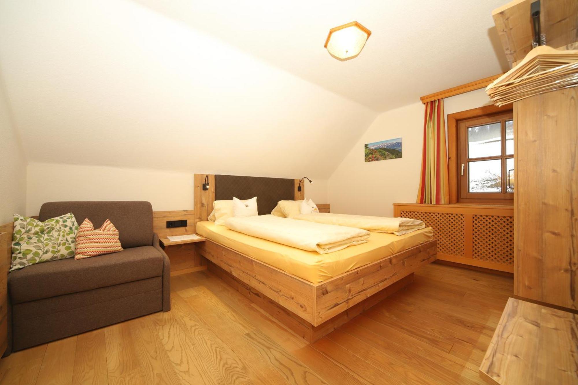 Linarhof Apartment Urlaub Am Bio Bauernhof Haus im Ennstal Phòng bức ảnh