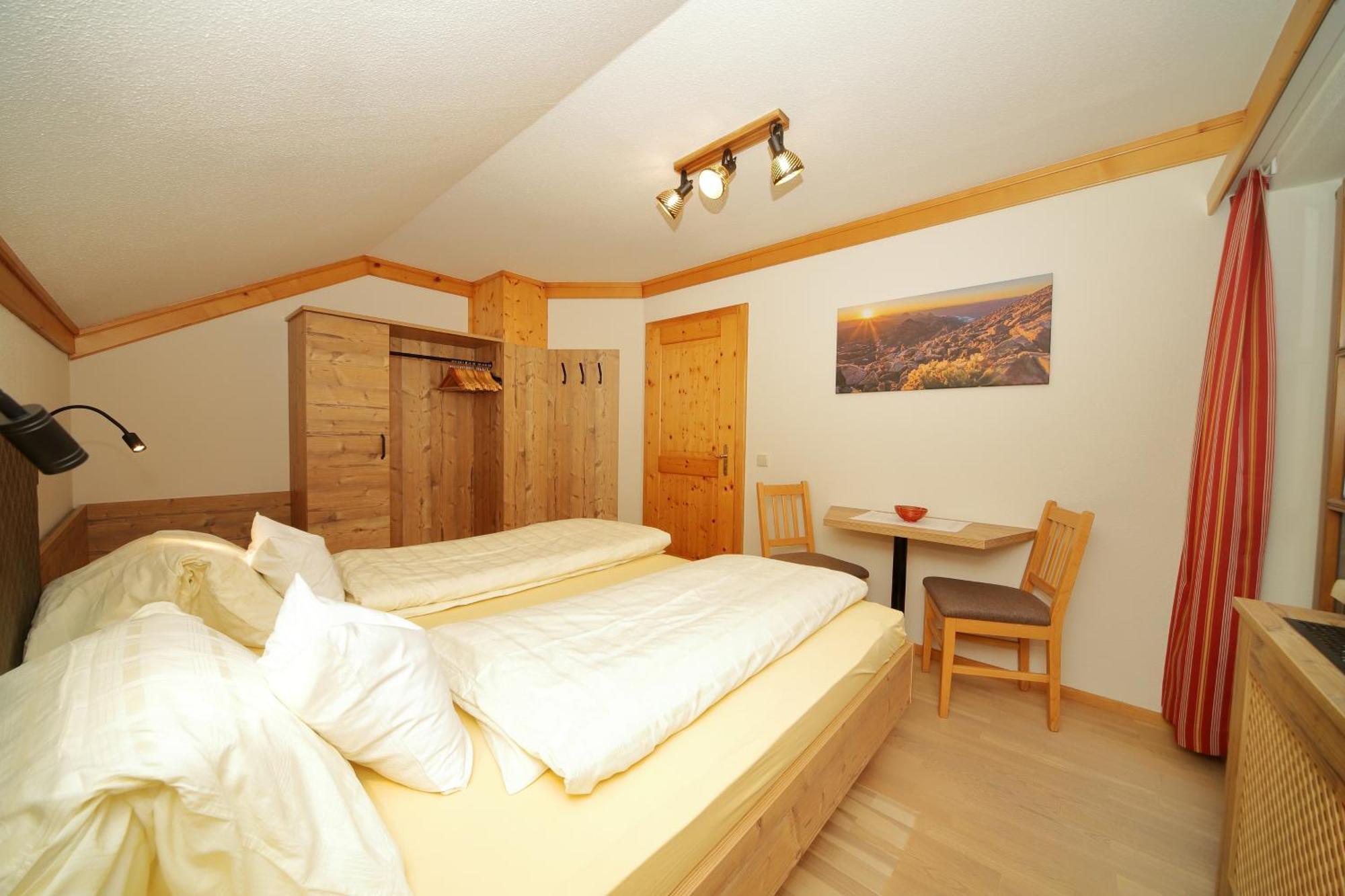 Linarhof Apartment Urlaub Am Bio Bauernhof Haus im Ennstal Phòng bức ảnh