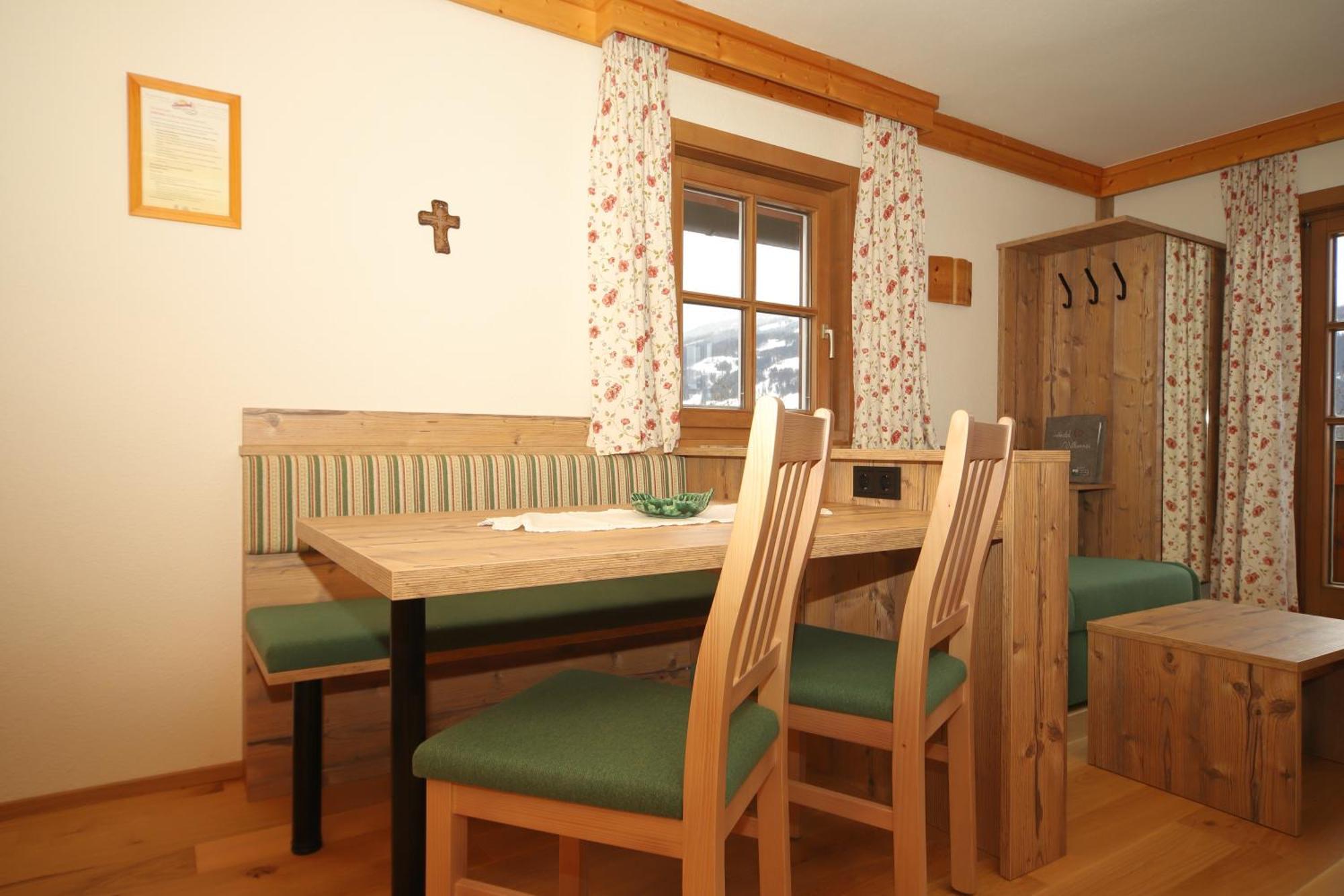 Linarhof Apartment Urlaub Am Bio Bauernhof Haus im Ennstal Phòng bức ảnh
