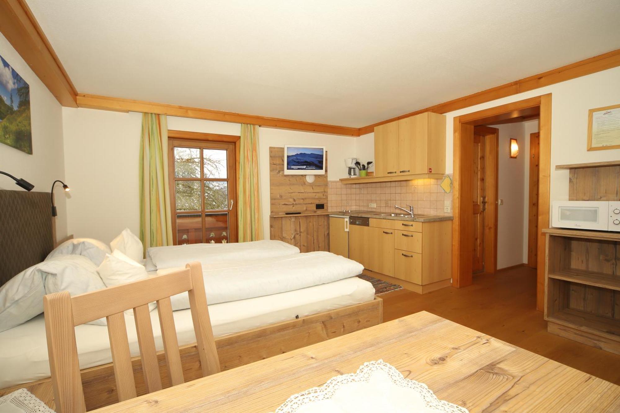 Linarhof Apartment Urlaub Am Bio Bauernhof Haus im Ennstal Phòng bức ảnh