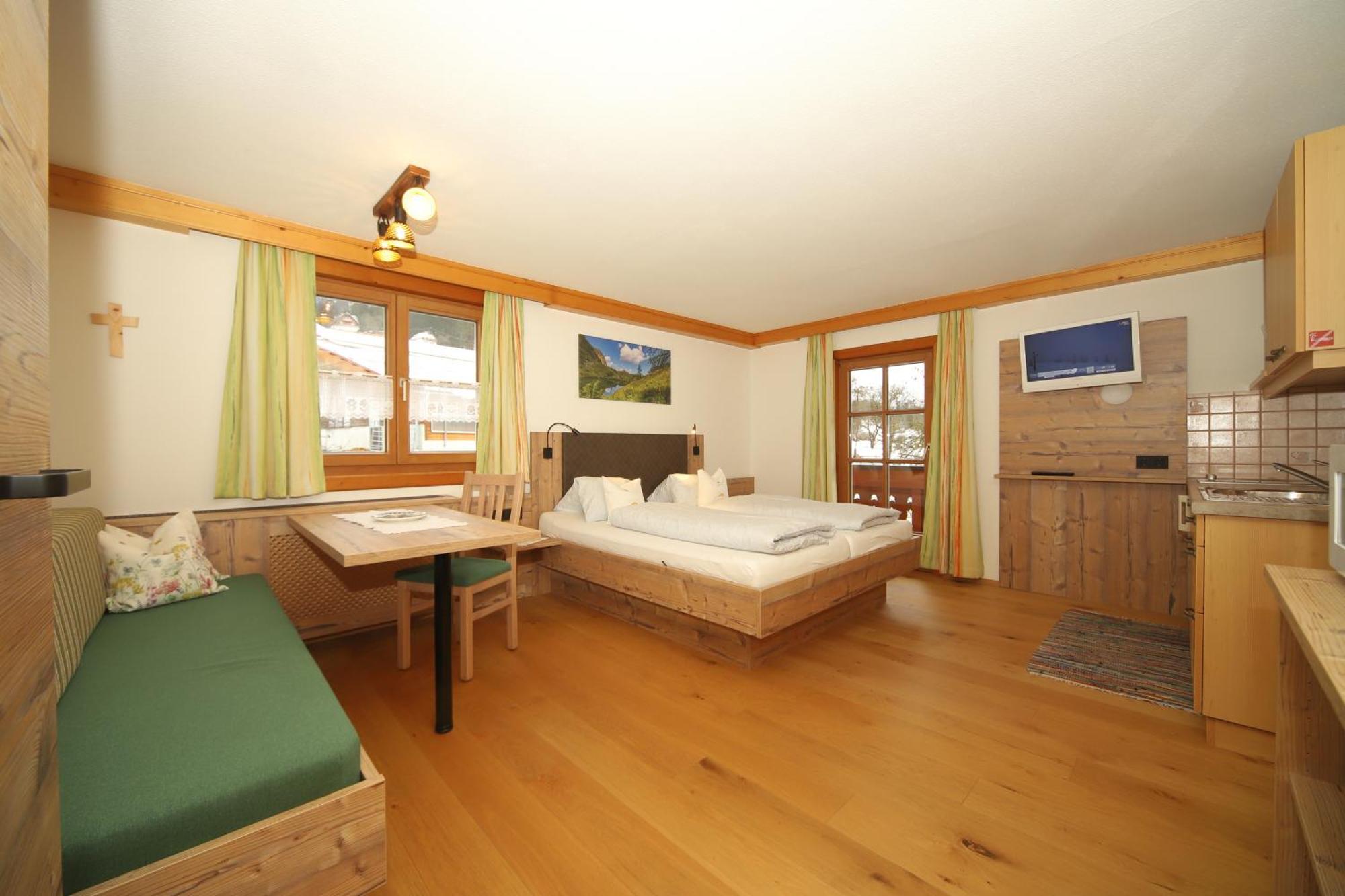 Linarhof Apartment Urlaub Am Bio Bauernhof Haus im Ennstal Ngoại thất bức ảnh