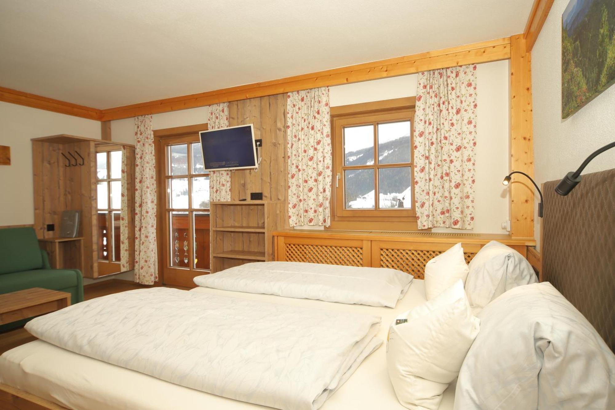 Linarhof Apartment Urlaub Am Bio Bauernhof Haus im Ennstal Ngoại thất bức ảnh